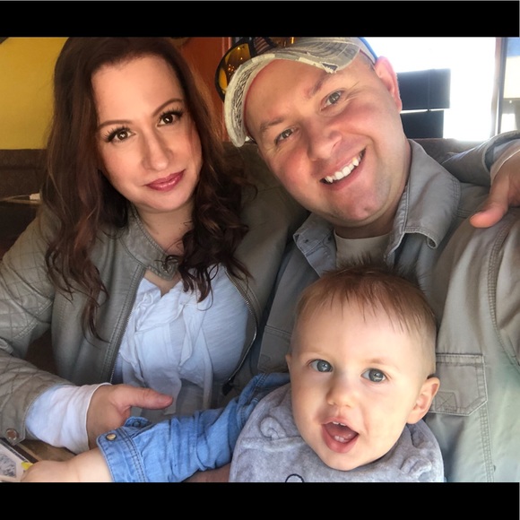 Meet your Posher, Tina - Picture 1 of 4